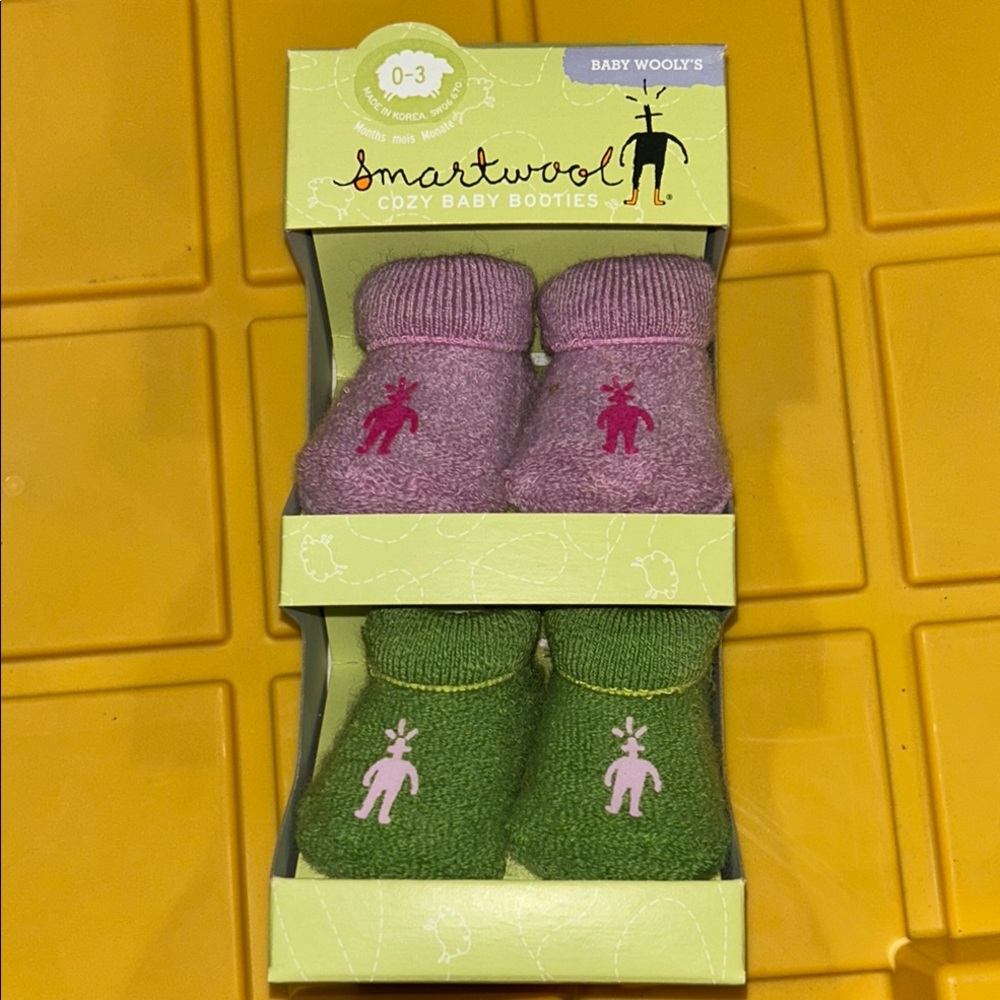 New! Smartwool baby booties 2 pack